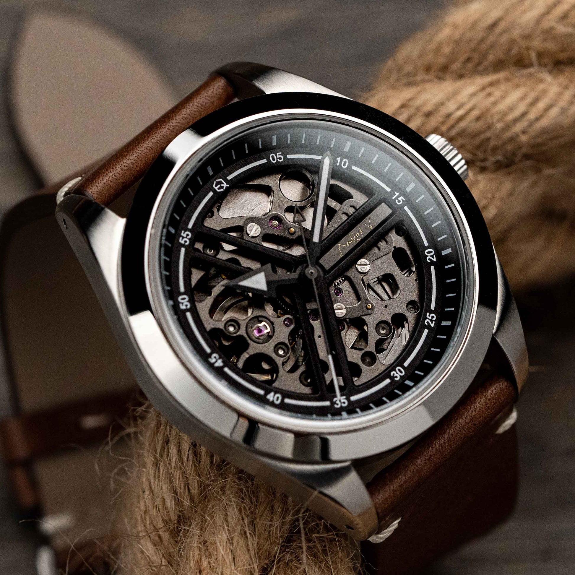 EONIQ expedition watch - custom watch with seiko movement and free name engraving